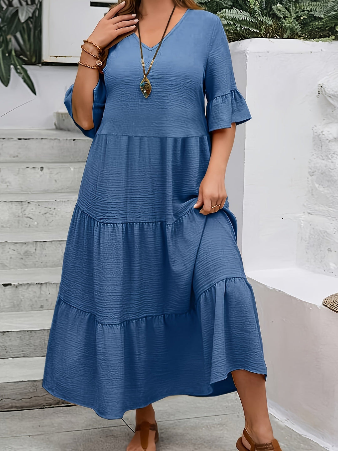 Jolina | Plus size V-neck dress