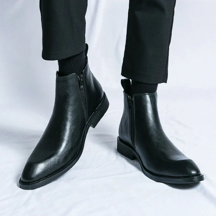 Cooper | Zipped Chelsea Boots