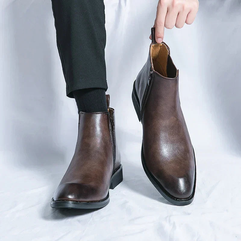 Cooper | Zipped Chelsea Boots